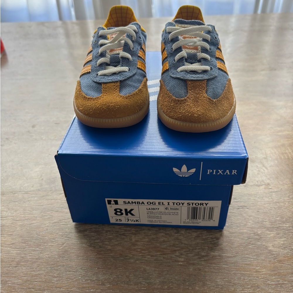 Adidas Samba Pixar Toy Story Woody - 8K
PRICE FIRM - Picture 2 of 8